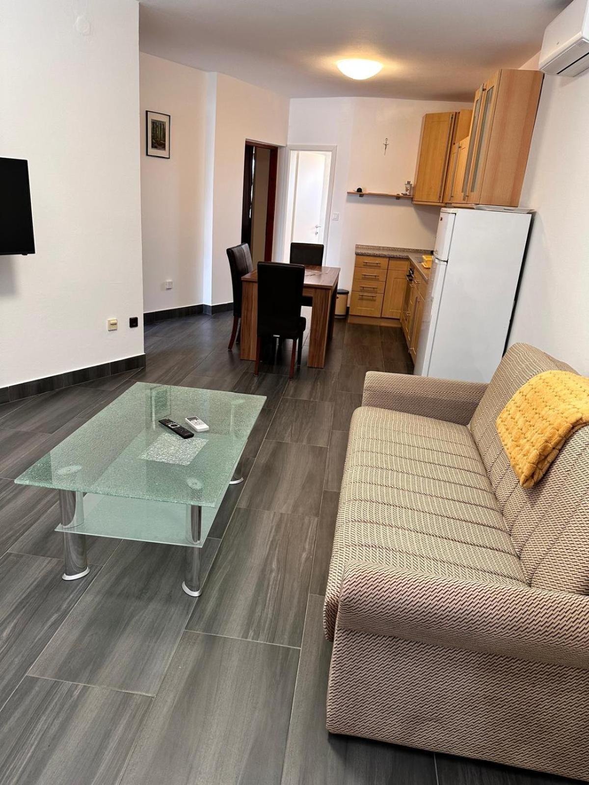 Apartman Nikola Salatic Екстер'єр фото